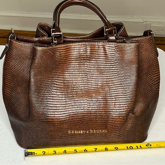 DOONEY & BOURKE Barlow Lizard Chocolate Brown Embossed Genuine Leather Satchel - Picture 6 of 16